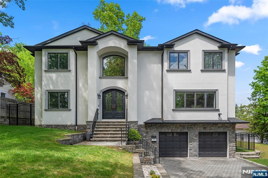 Property Photo:  108 Serpentine Road  NJ 07627 