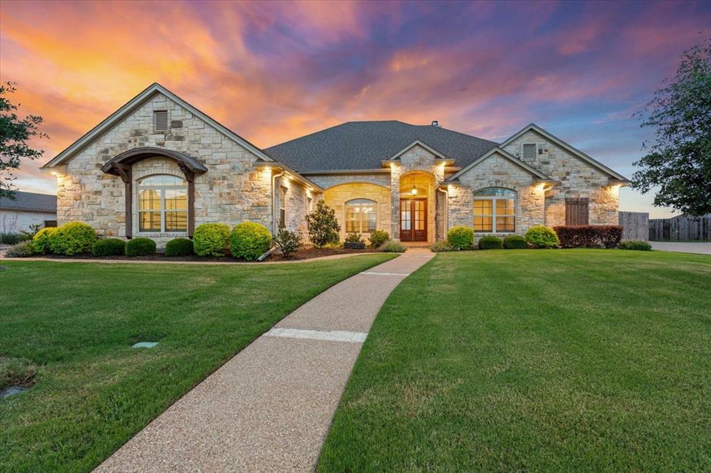 Property Photo: 430 Stone Manor Drive TX 76657