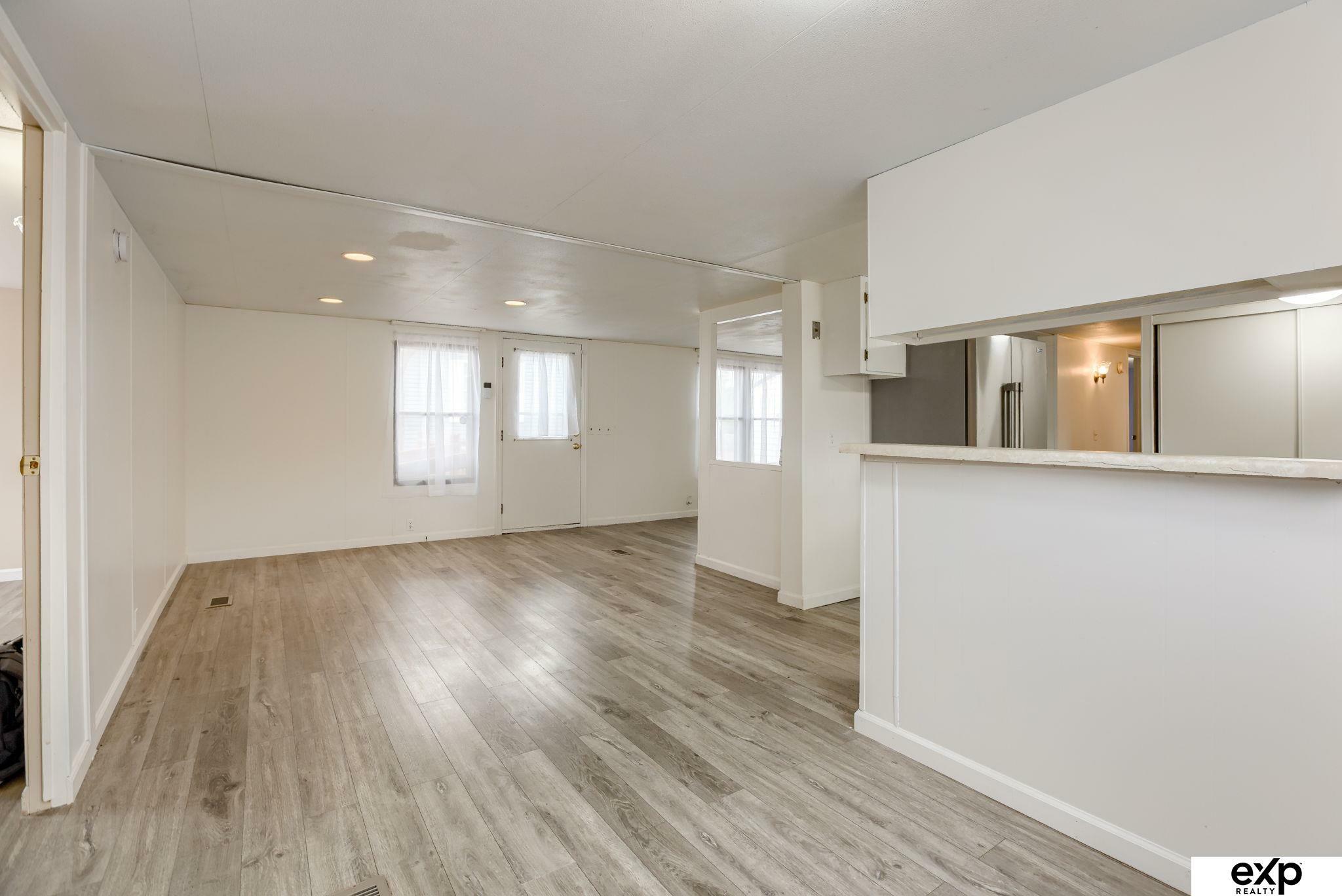 Property Photo: 12820 Spaulding Street 186 NE 68164