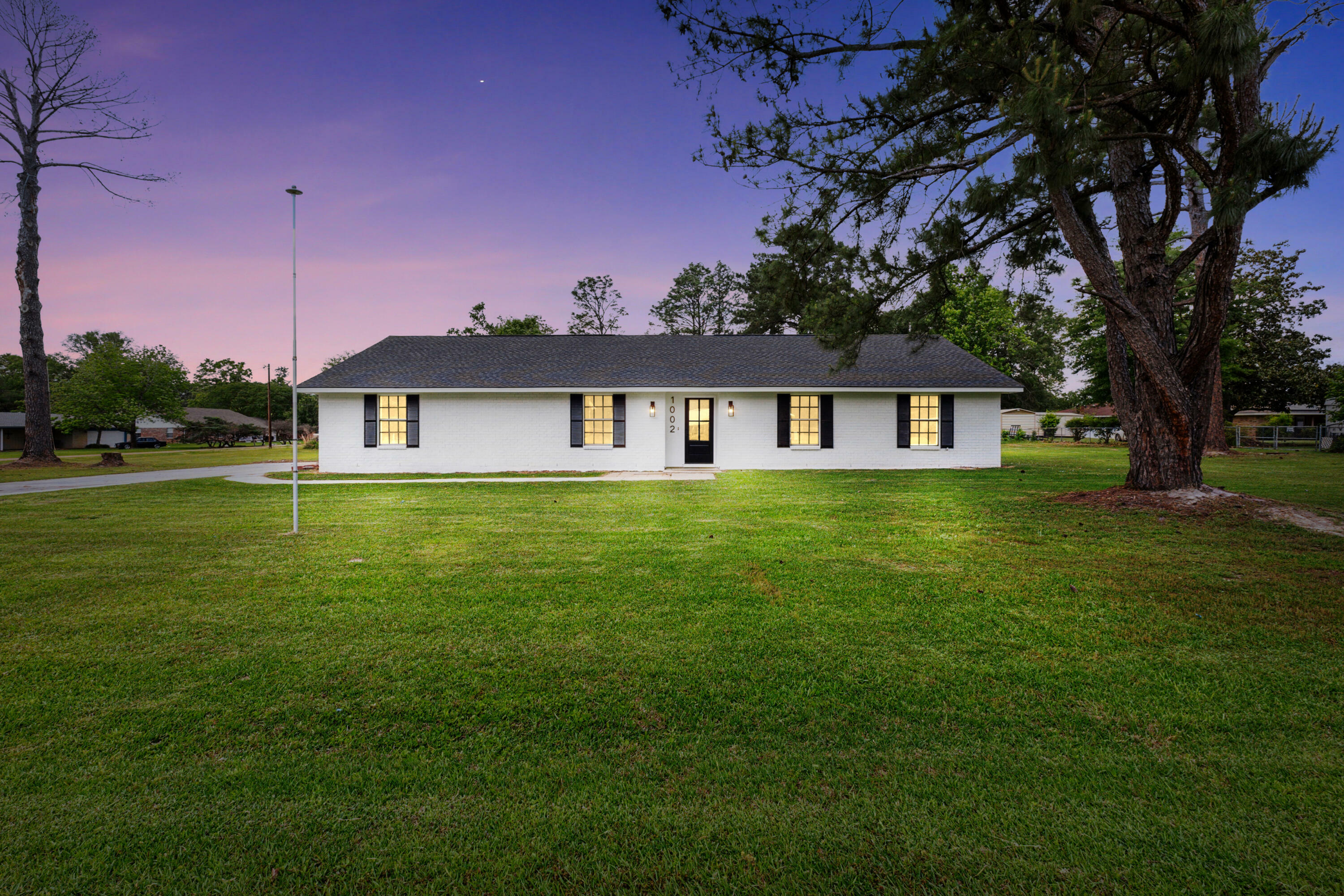 1002 Apache St  Deridder LA 70634 photo