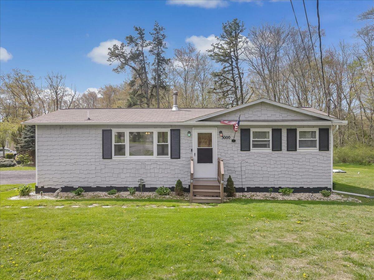 Property Photo: 3000 Pleasant View Drive PA 18058