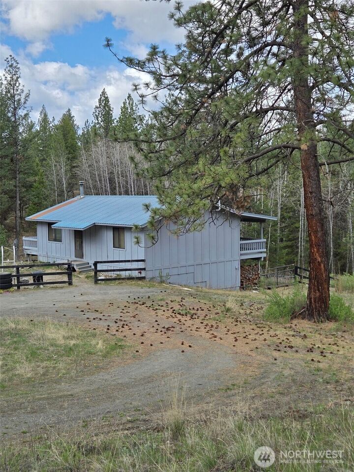 Property Photo:  117  Squirrel Road  WA 98855 