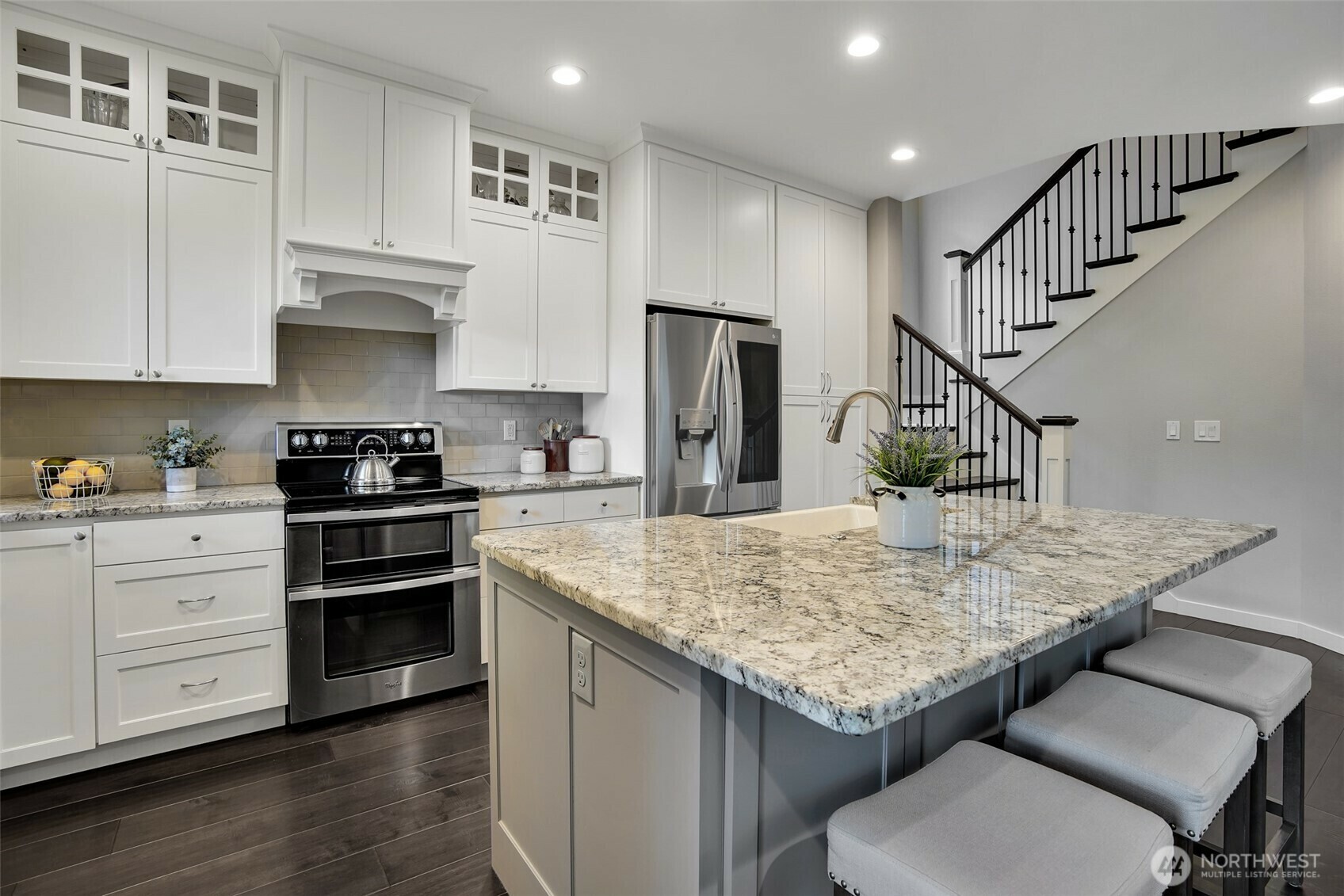 Property Photo: 16144 167th Avenue SE WA 98058
