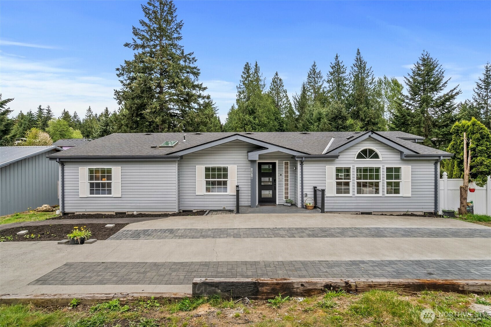 Property Photo: 12510 209th Ave E WA 98391