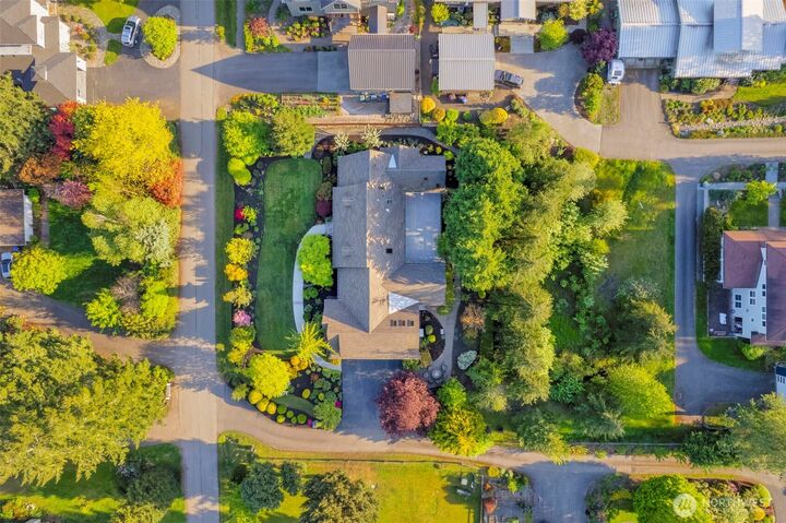 Property Photo:  11281  Fieldstone Lane NE  WA 98110 