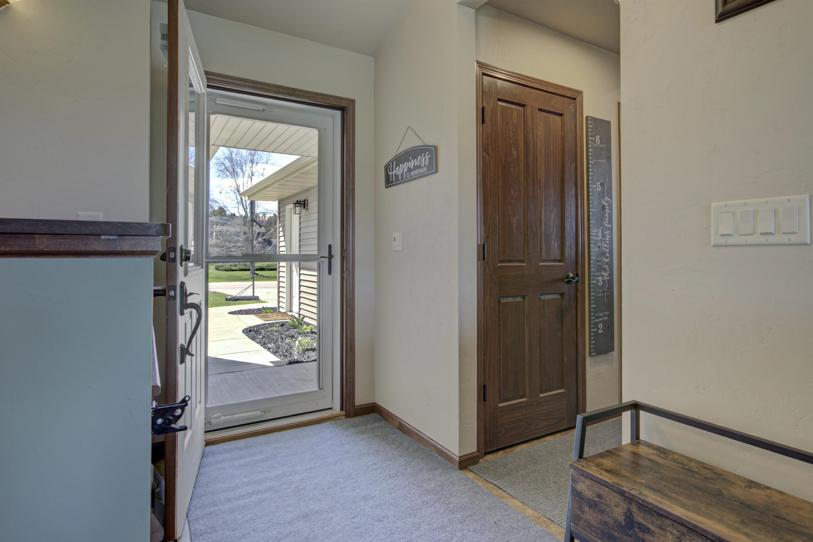 Property Photo: 274 N Hunter Street WI 54923-9167