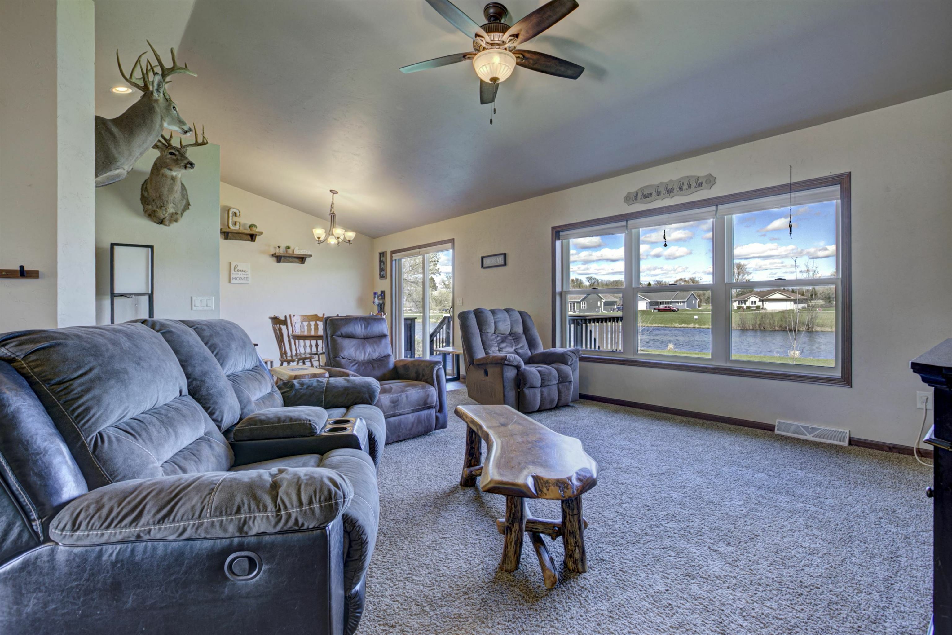 Property Photo:  274 N Hunter Street  WI 54923-9167 