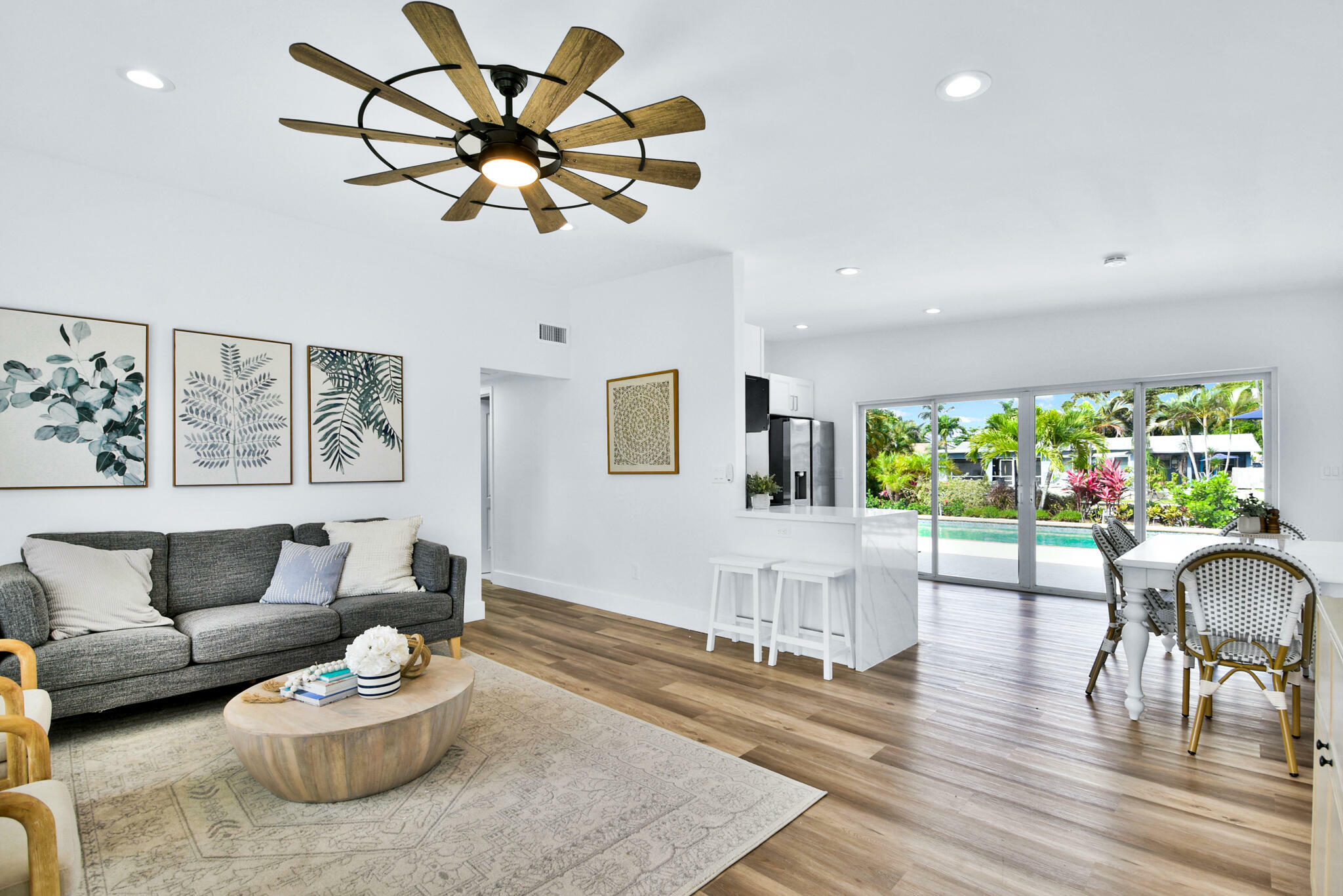 Property Photo: 6821 Kingston Drive FL 33462
