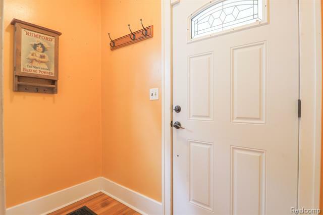 Property Photo: 324 Albany Street MI 48220