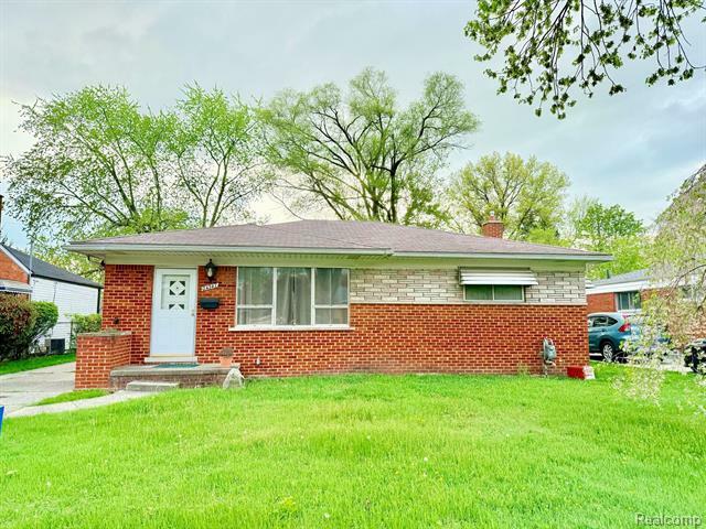 24347 Loretta Avenue  Warren MI 48091 photo