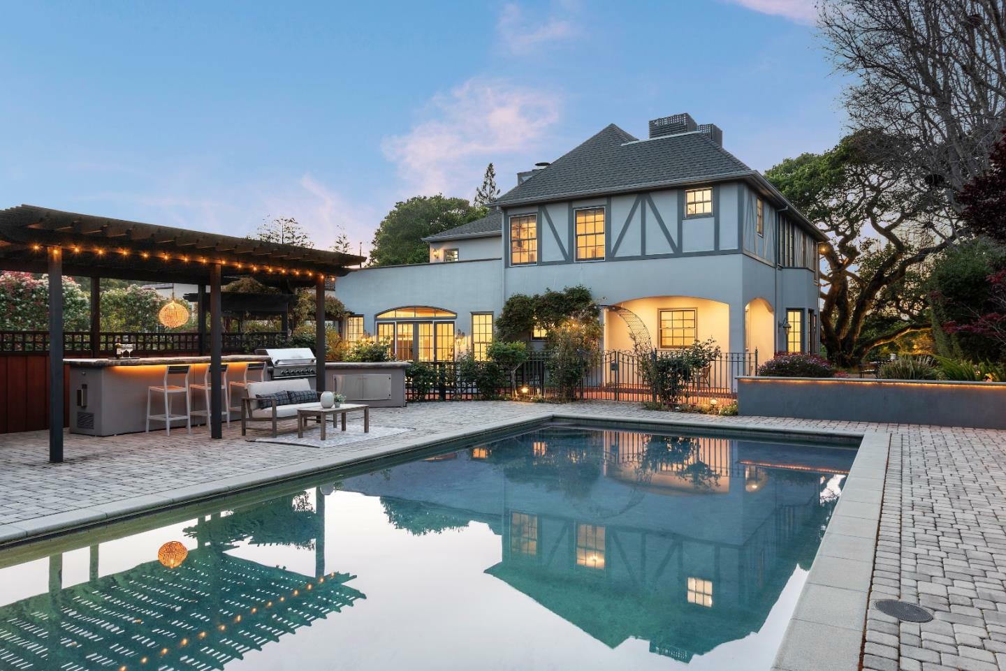Property Photo: 2301 Oakdale Road CA 94010