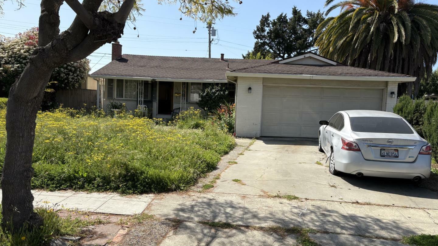 Property Photo:  2703 2703 Sutro Drive  CA 95124 