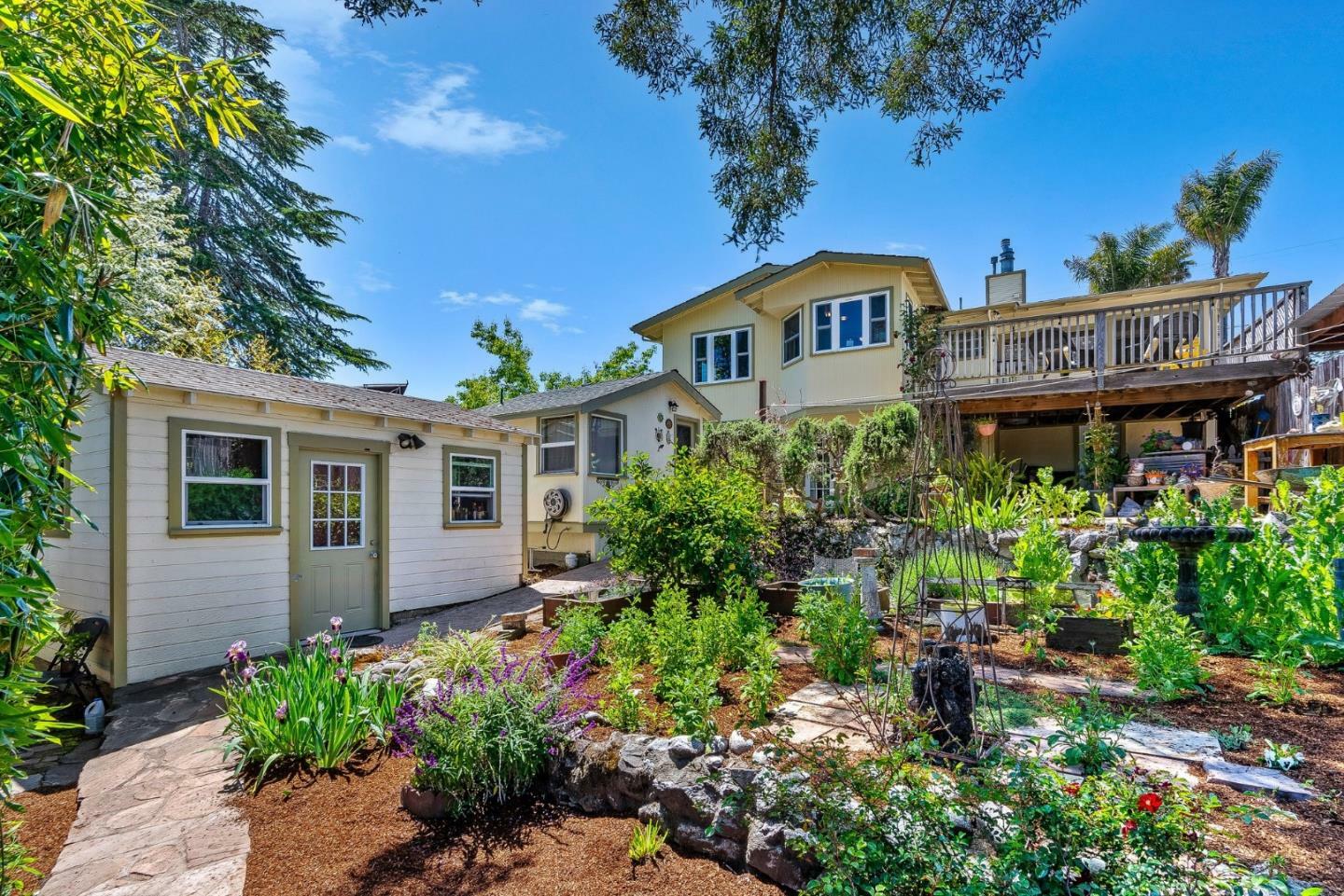 150 Darwin Street  Santa Cruz CA 95062 photo
