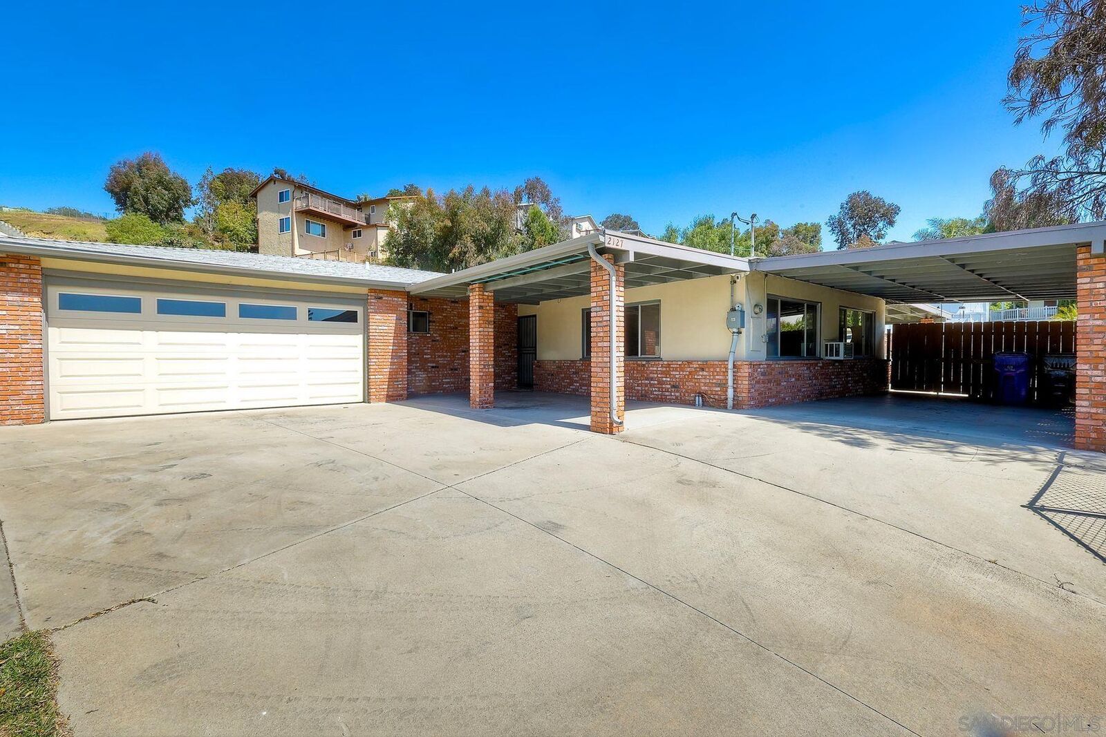 Property Photo:  2127 Swan St  CA 92114 