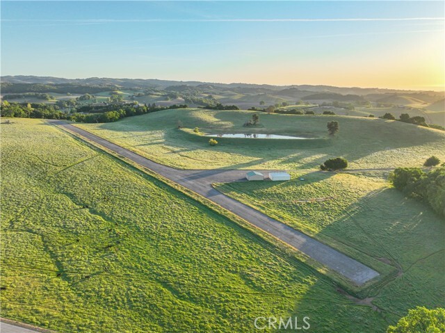 Property Photo: 5161 Vineyard Drive CA 93446