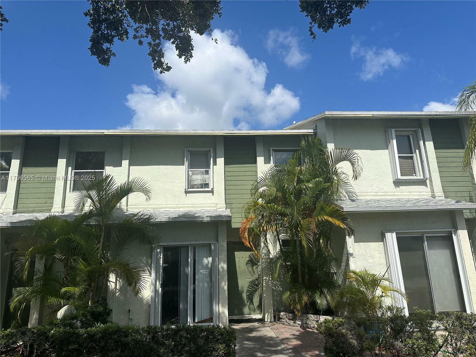 Property Photo: 878 Crystal Lake Dr FL 33064