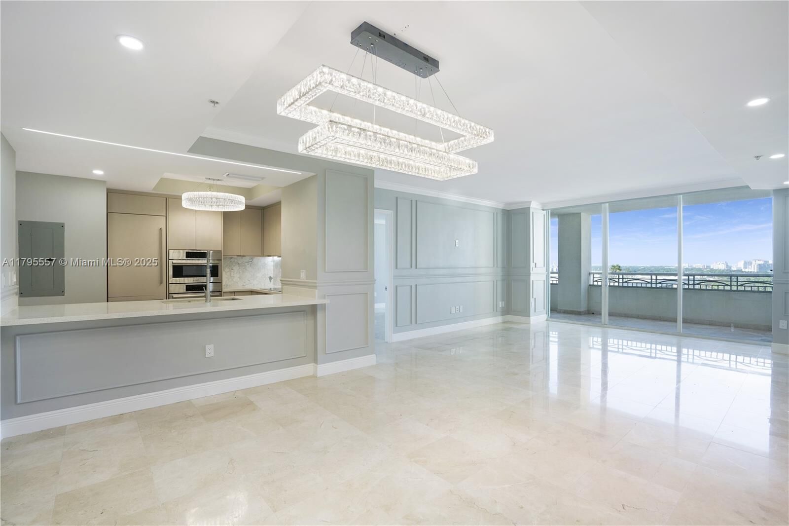 Property Photo: 3400 SW 27th Ave 1506 FL 33133
