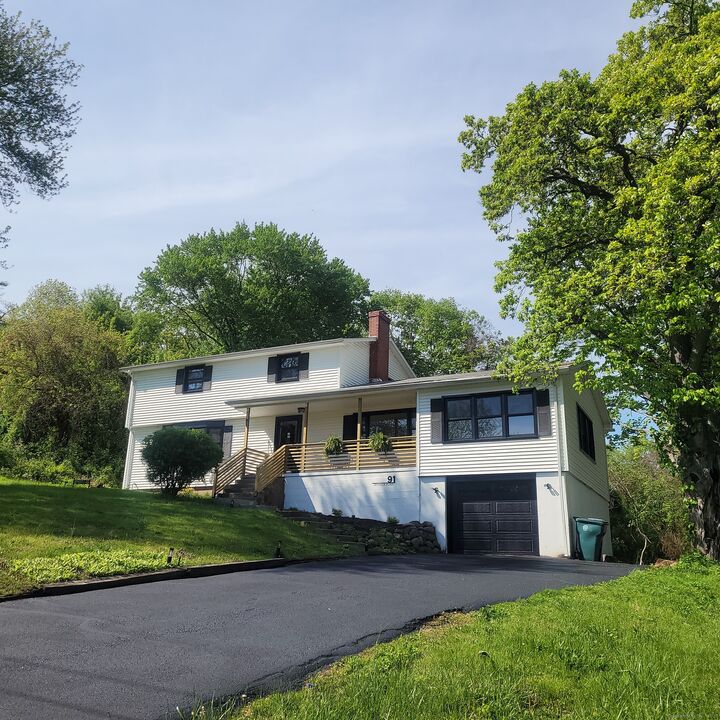 91 Jennifer Road  Hamden CT 06514 photo