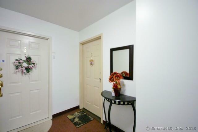 Property Photo: 183 Livingston Place 2 CT 06610