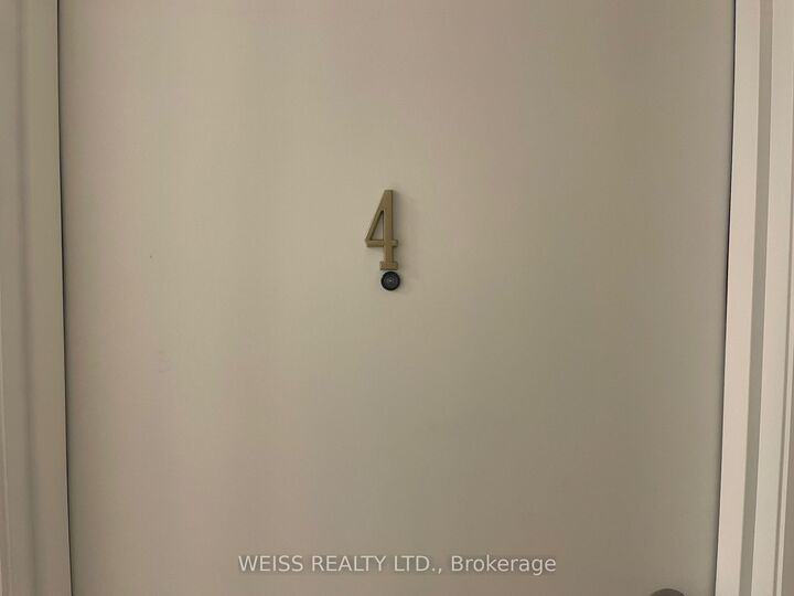 Property Photo:  517 Eglinton Avenue W 4  ON M5N 1B1