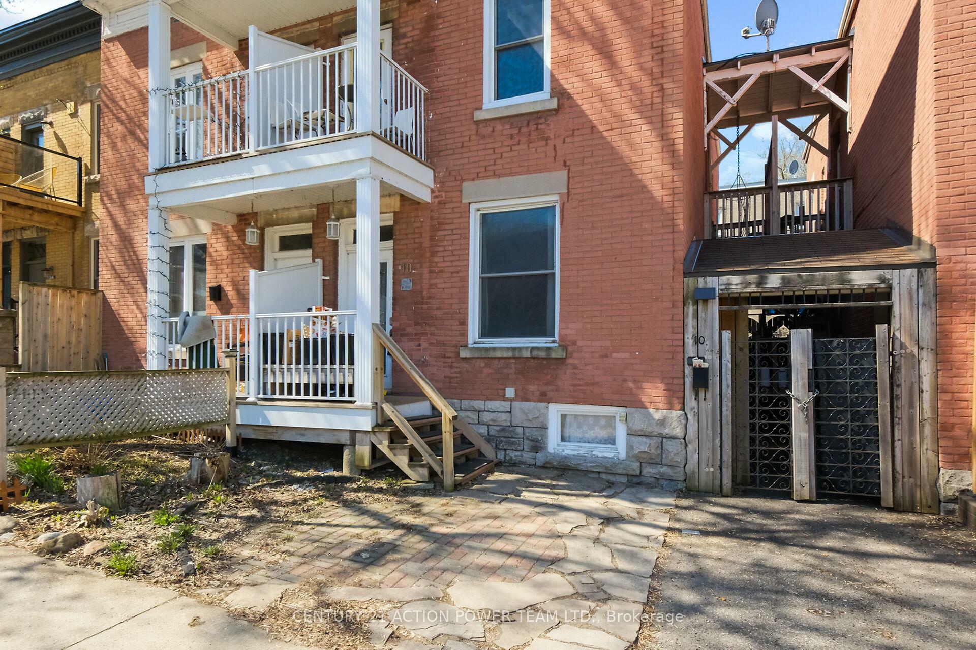 Photo de la propriété: 10 Lower Charlotte Street ON K1N 8K1