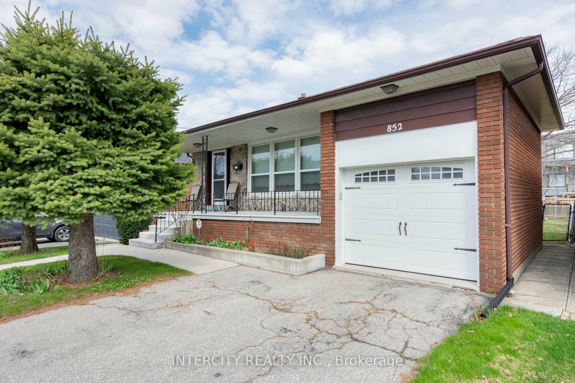Property Photo: 852 Glencairn Avenue ON M6B 2A5
