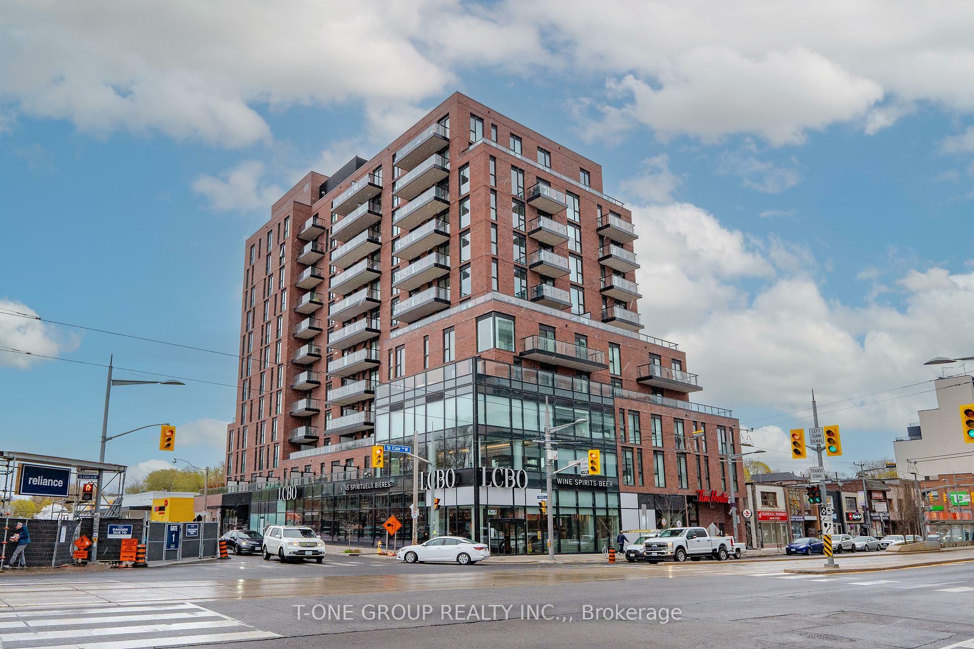 185 Alberta Avenue 1205  Toronto ON M6C 0A5 photo