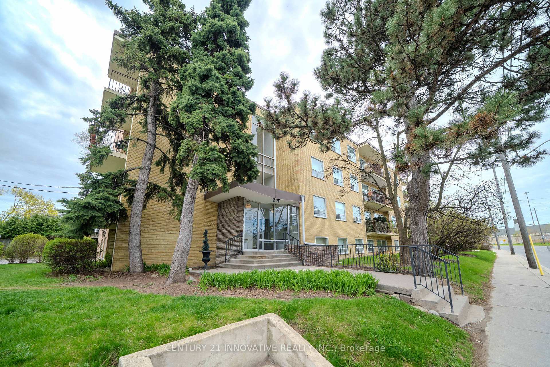 Photo de la propriété: 219 Wilson Avenue 101 ON M5M 3B2