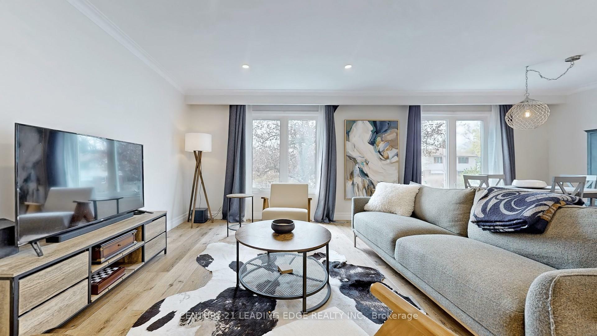 Photo de la propriété: 4 Hamilton Hall Drive ON L3P 2P2