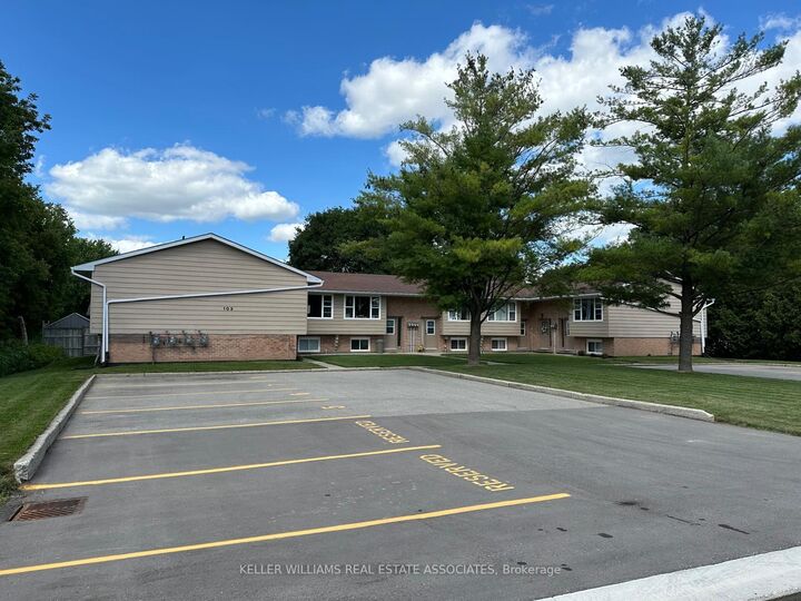 Property Photo:  103 King Street N  ON N0G 1Z0 