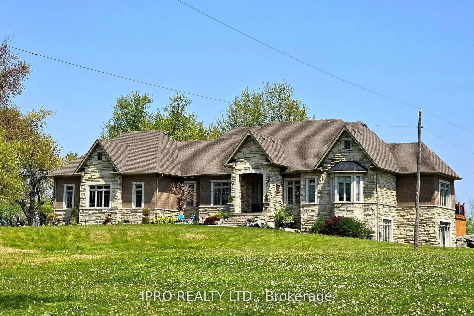 705 Lake Ridge Road S  Whitby ON L1P 2B8 photo