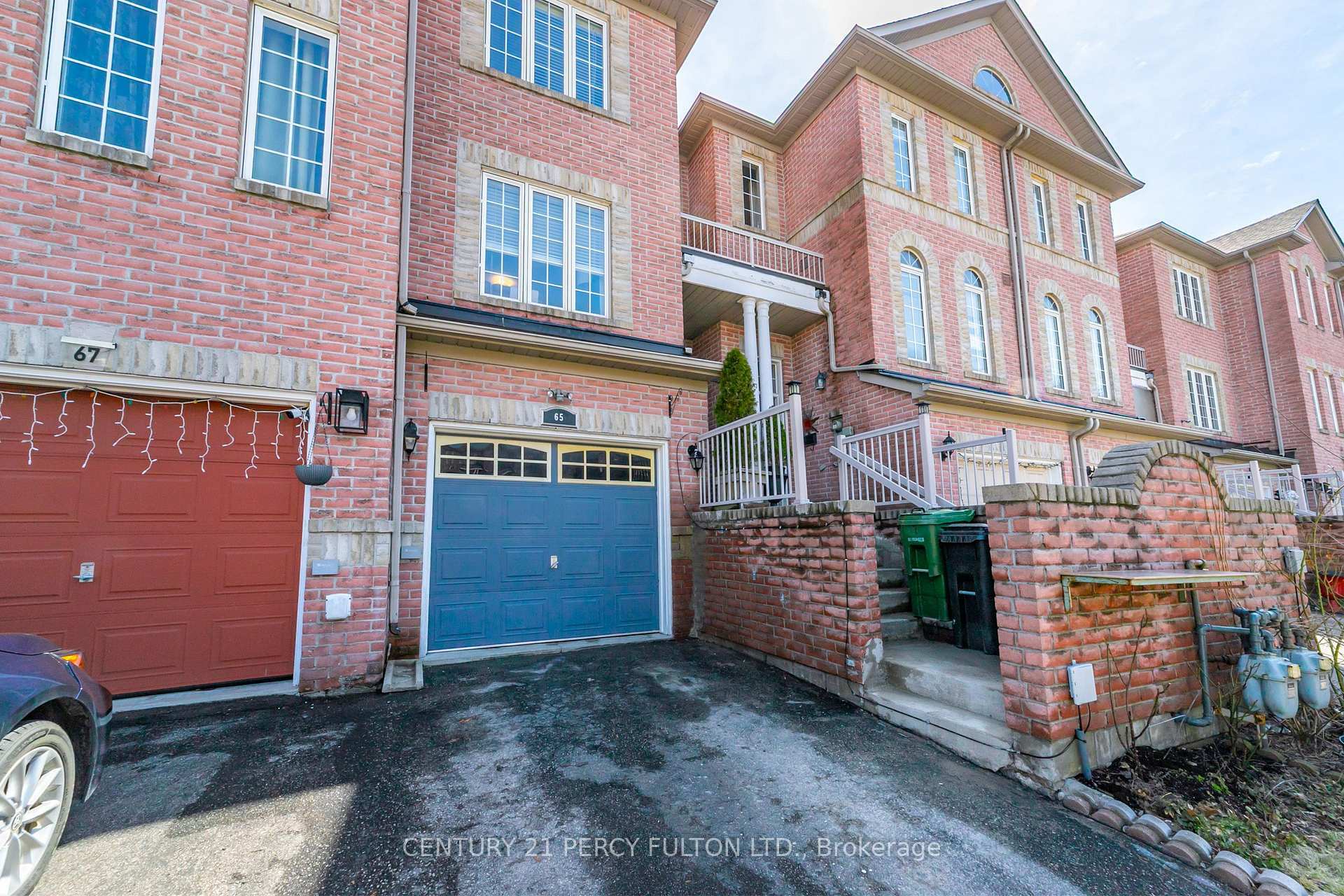 Property Photo: 65 Conn Smythe Drive ON M1J 3P6