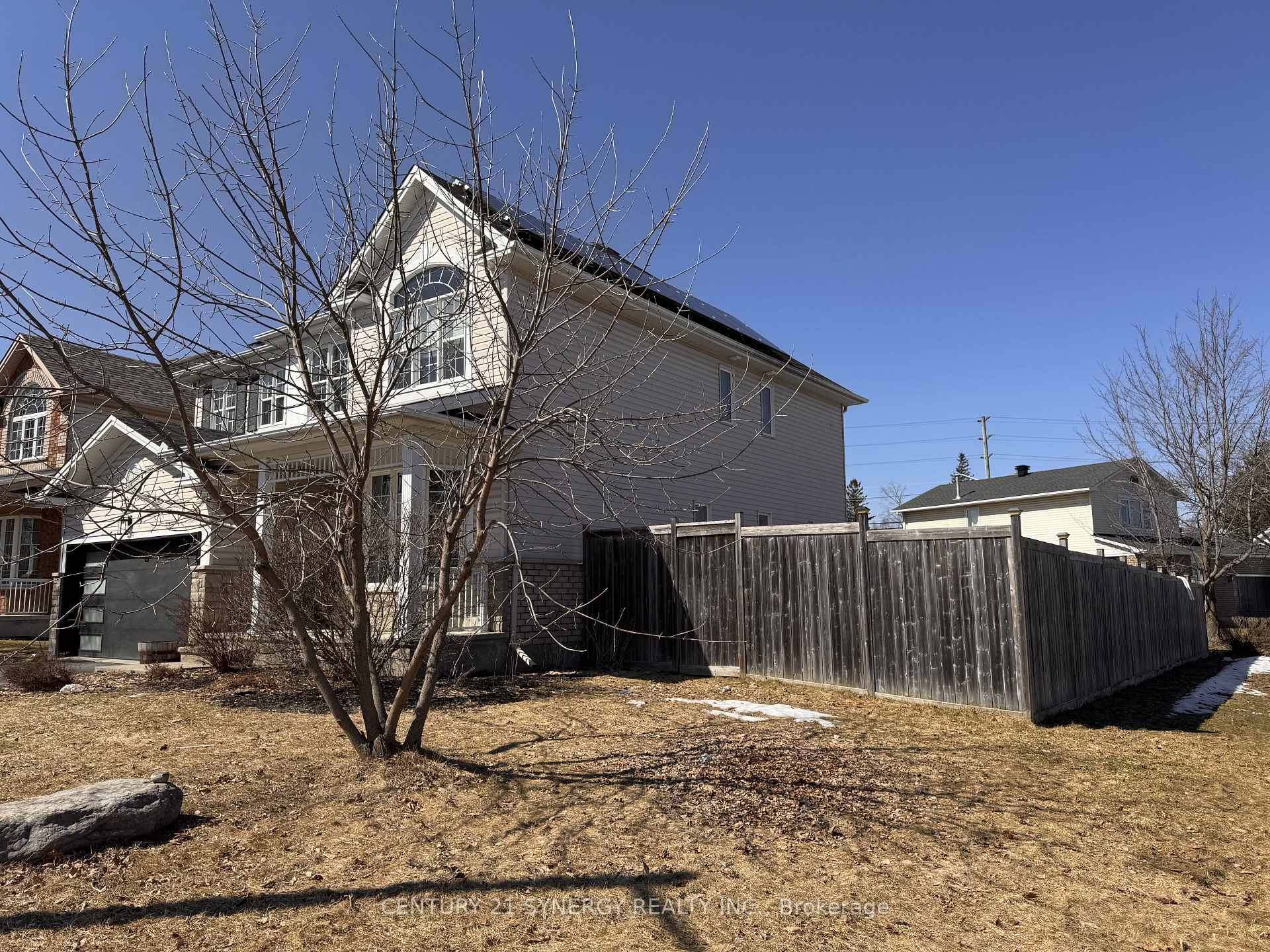Property Photo: 59 Baywood Drive ON K2S 2H5