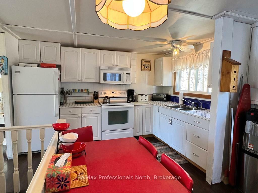 Property Photo: 1063 Esson Creek Lane ON K0L 3C0