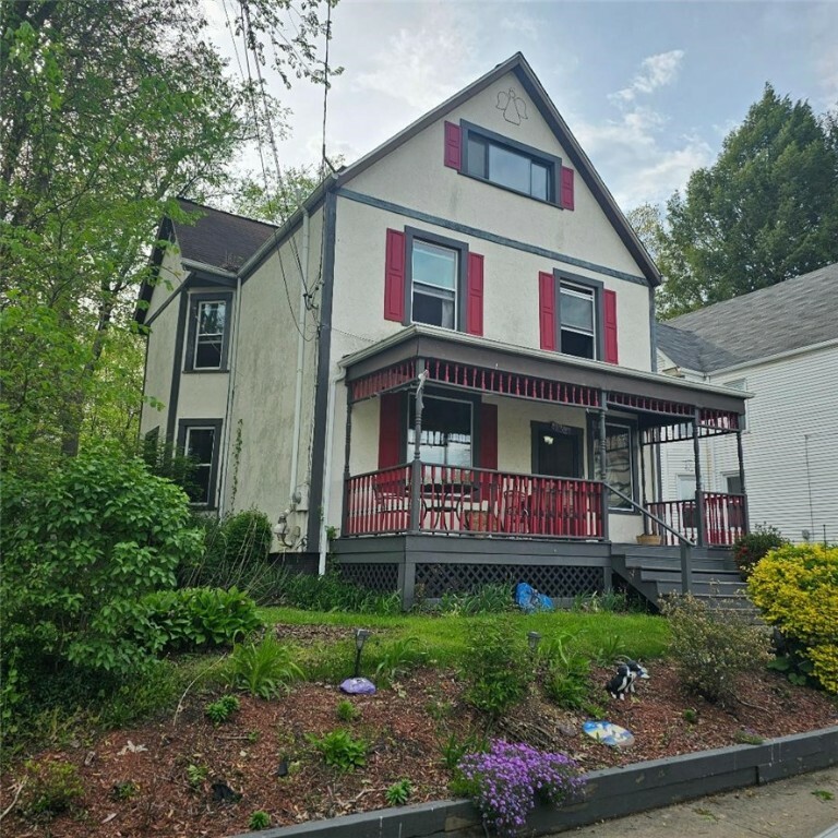 Property Photo: 3121 6th Avenue PA 15010