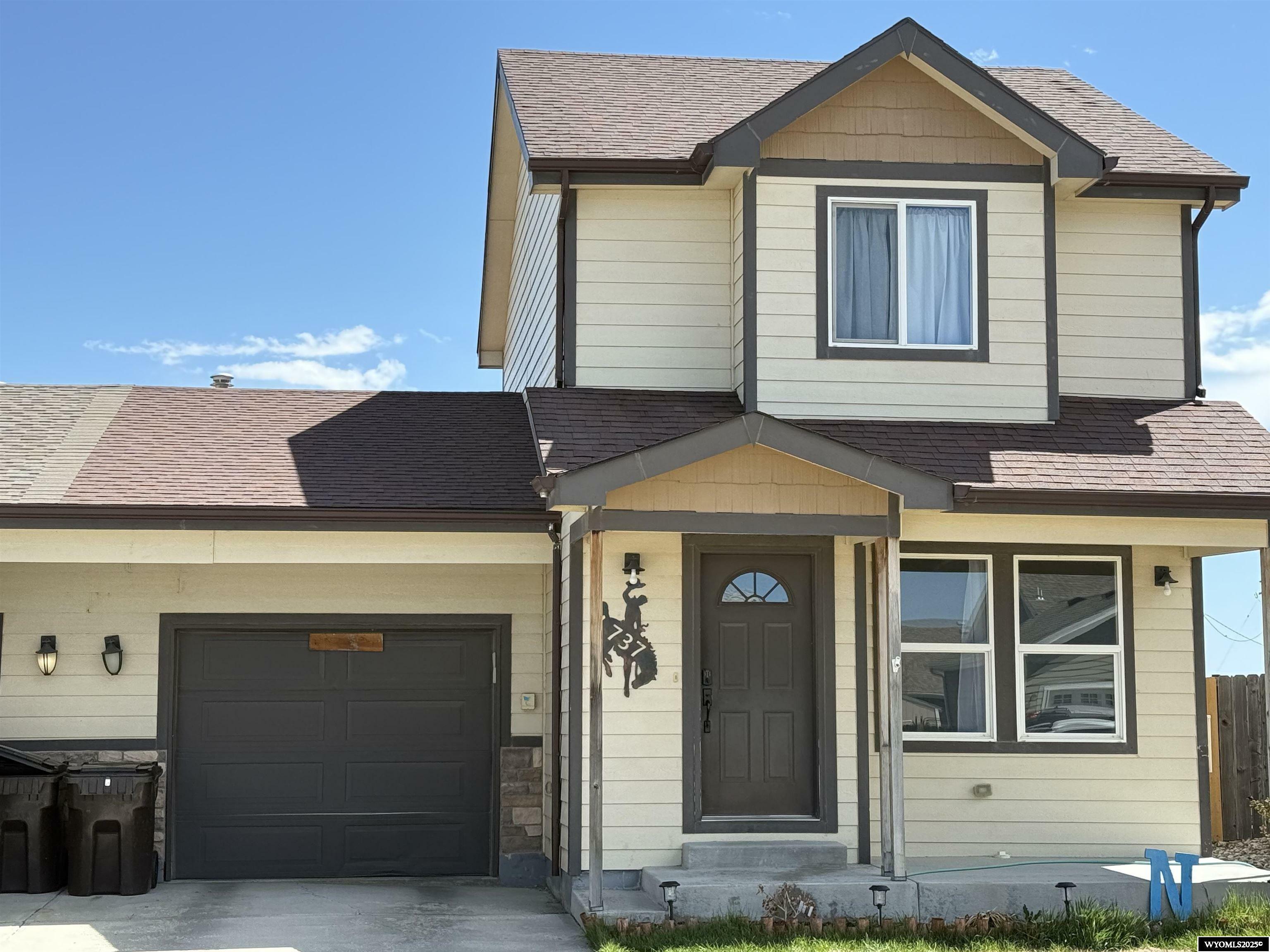 Property Photo: 737 Reshaw Circle WY 82636