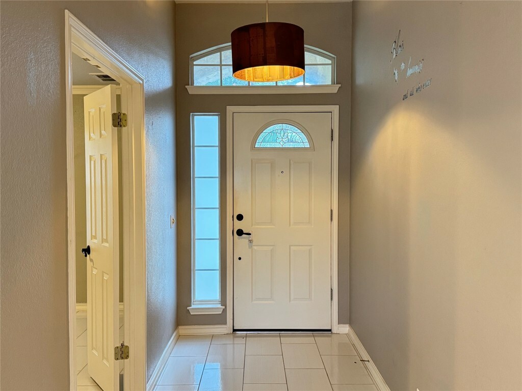 Property Photo: 8116 Manx Drive TX 78681