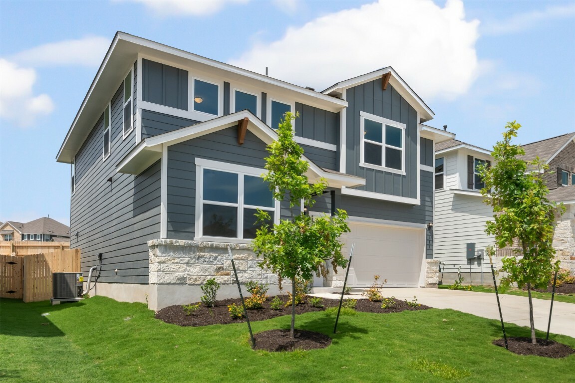 Property Photo: 128 Brislecone Pass TX 78634