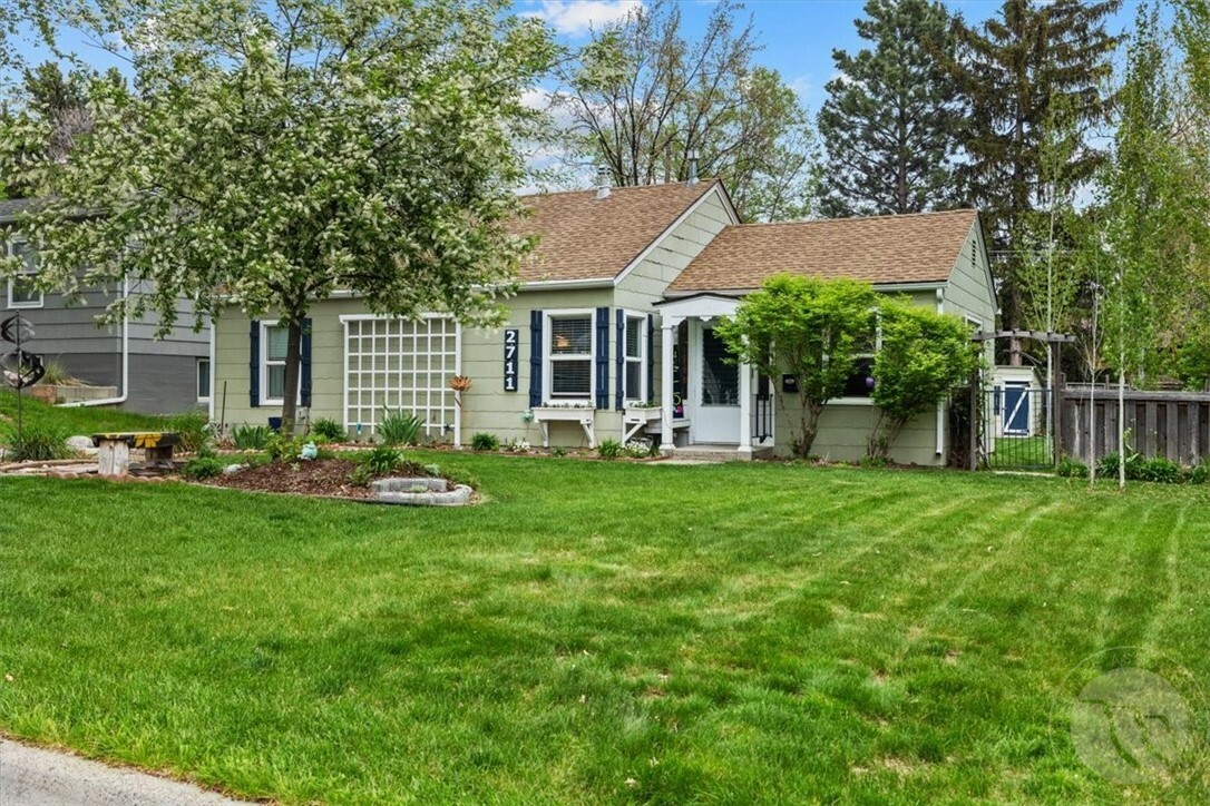 Property Photo:  2711 Glenwood Lane  MT 59102 