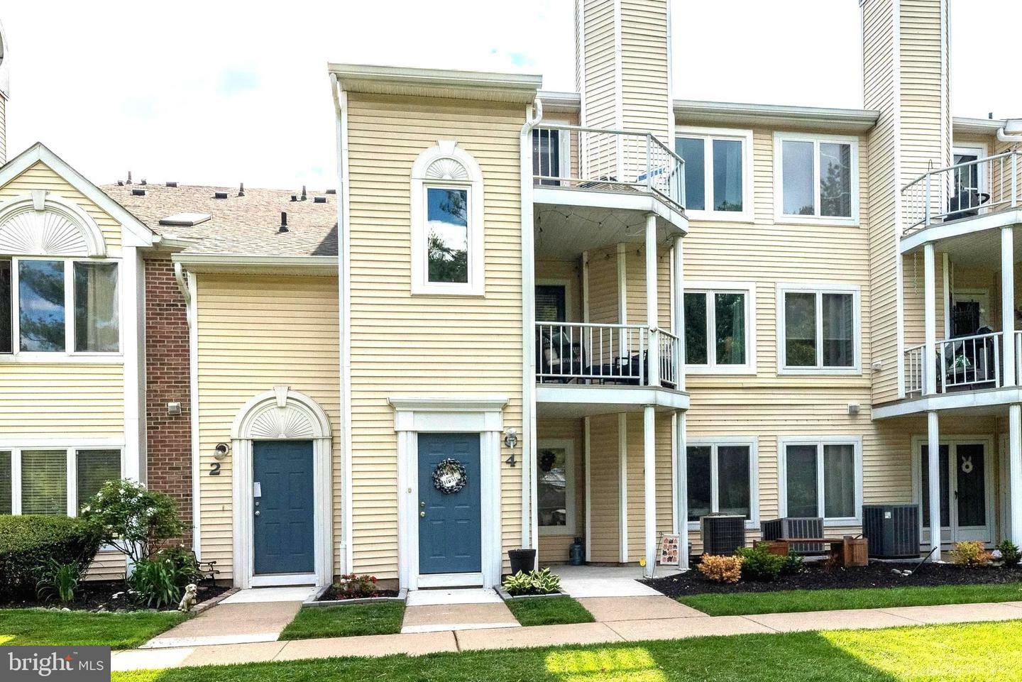 Property Photo: 4 Michele Court 109 PA 19057