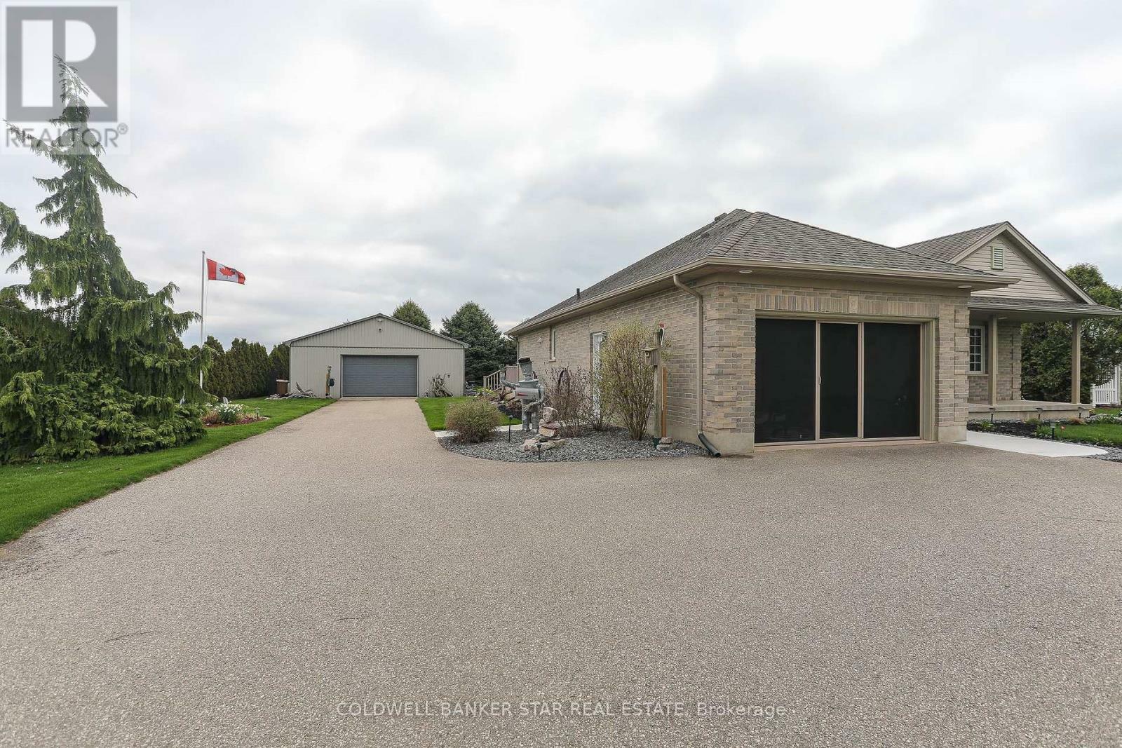 Property Photo: 5176 Imperial Road ON N5H 2R2
