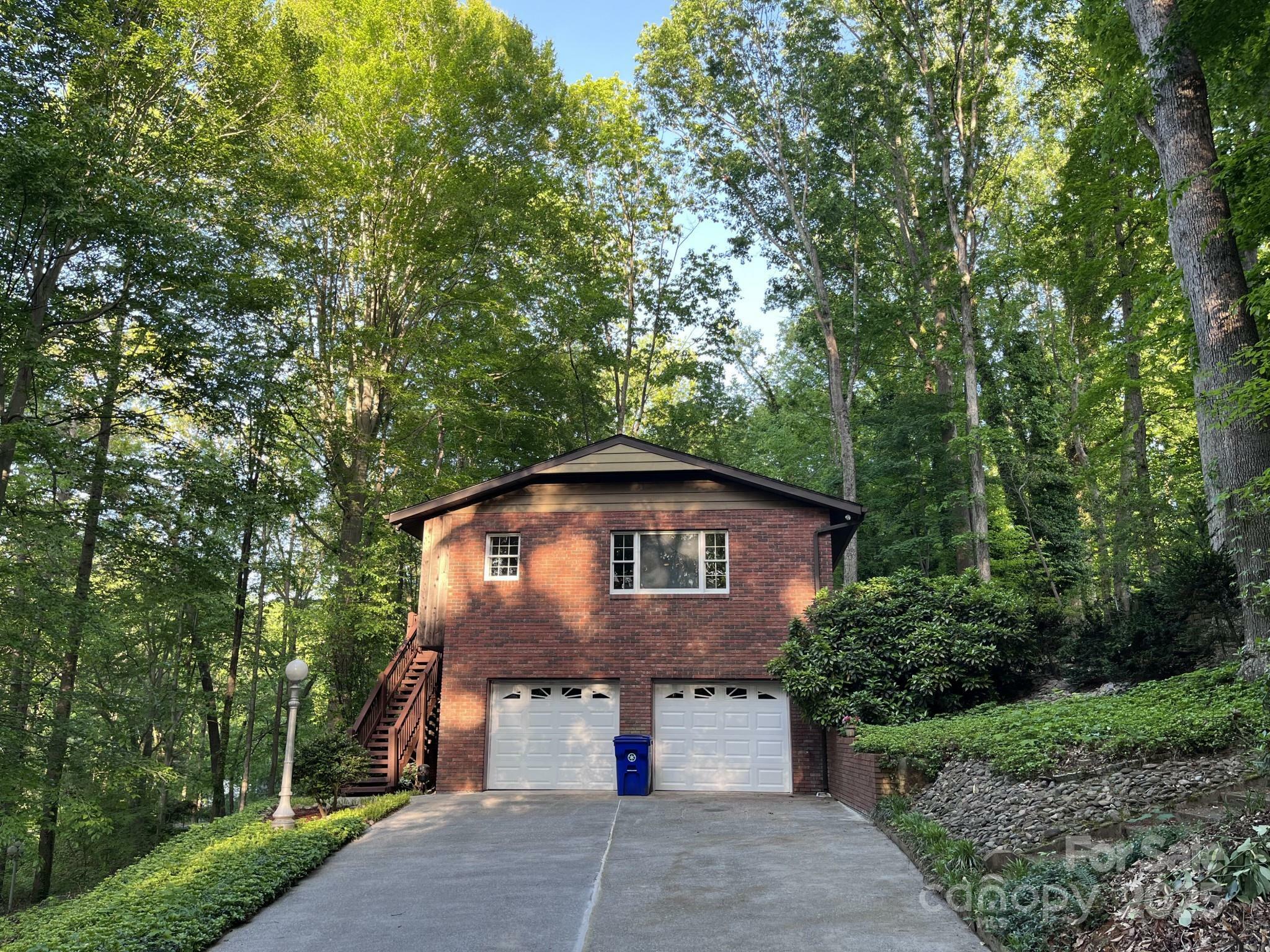 Property Photo: 231 Davis Drive NC 28655