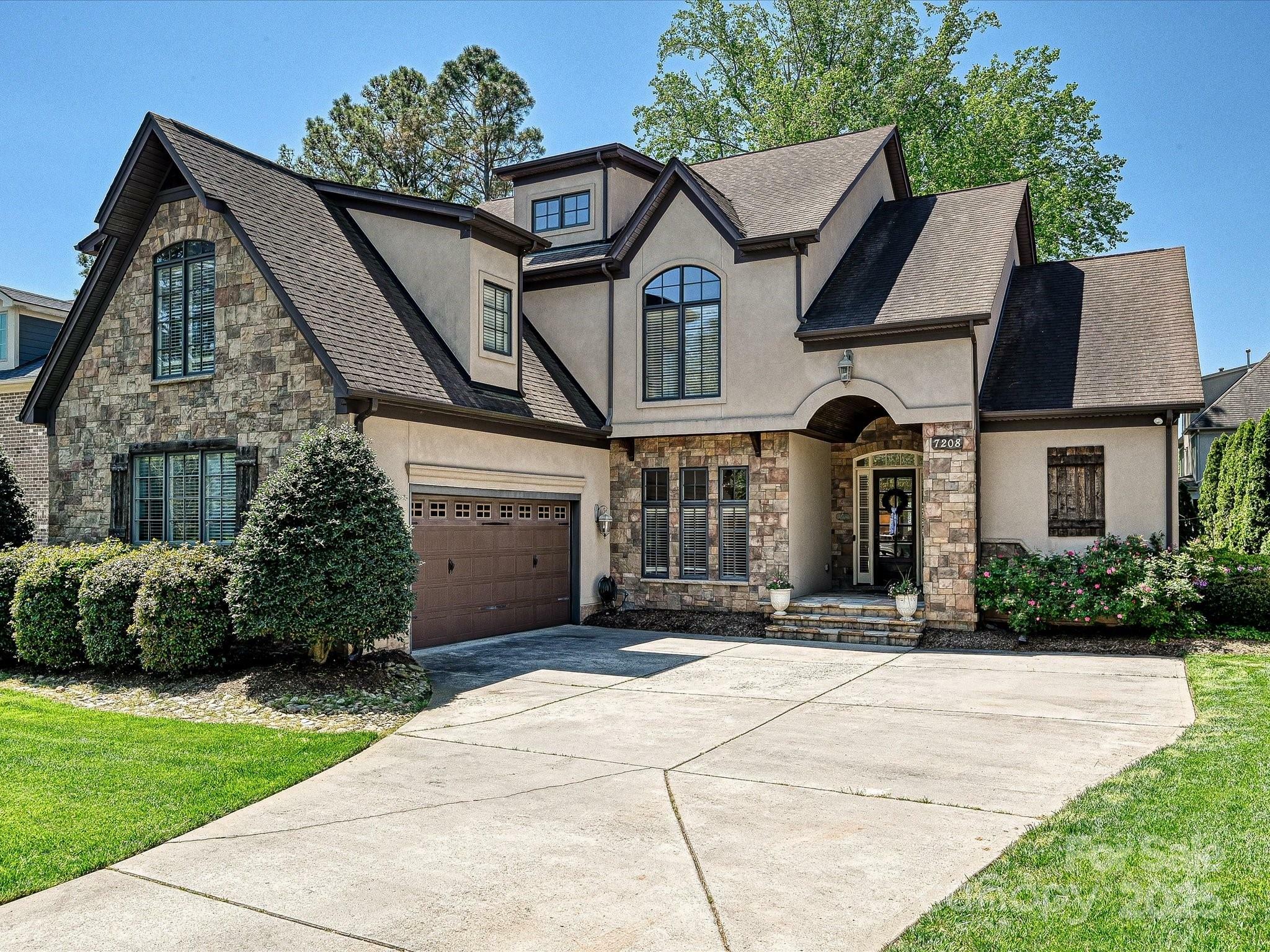 Property Photo: 7208 Ashton Gate Drive NC 28270