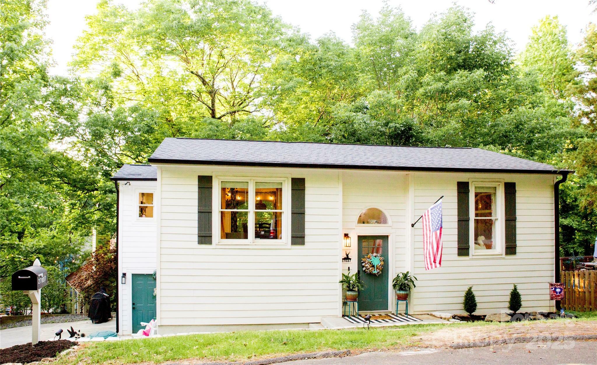 Property Photo: 27037 Tidal Way SC 29708