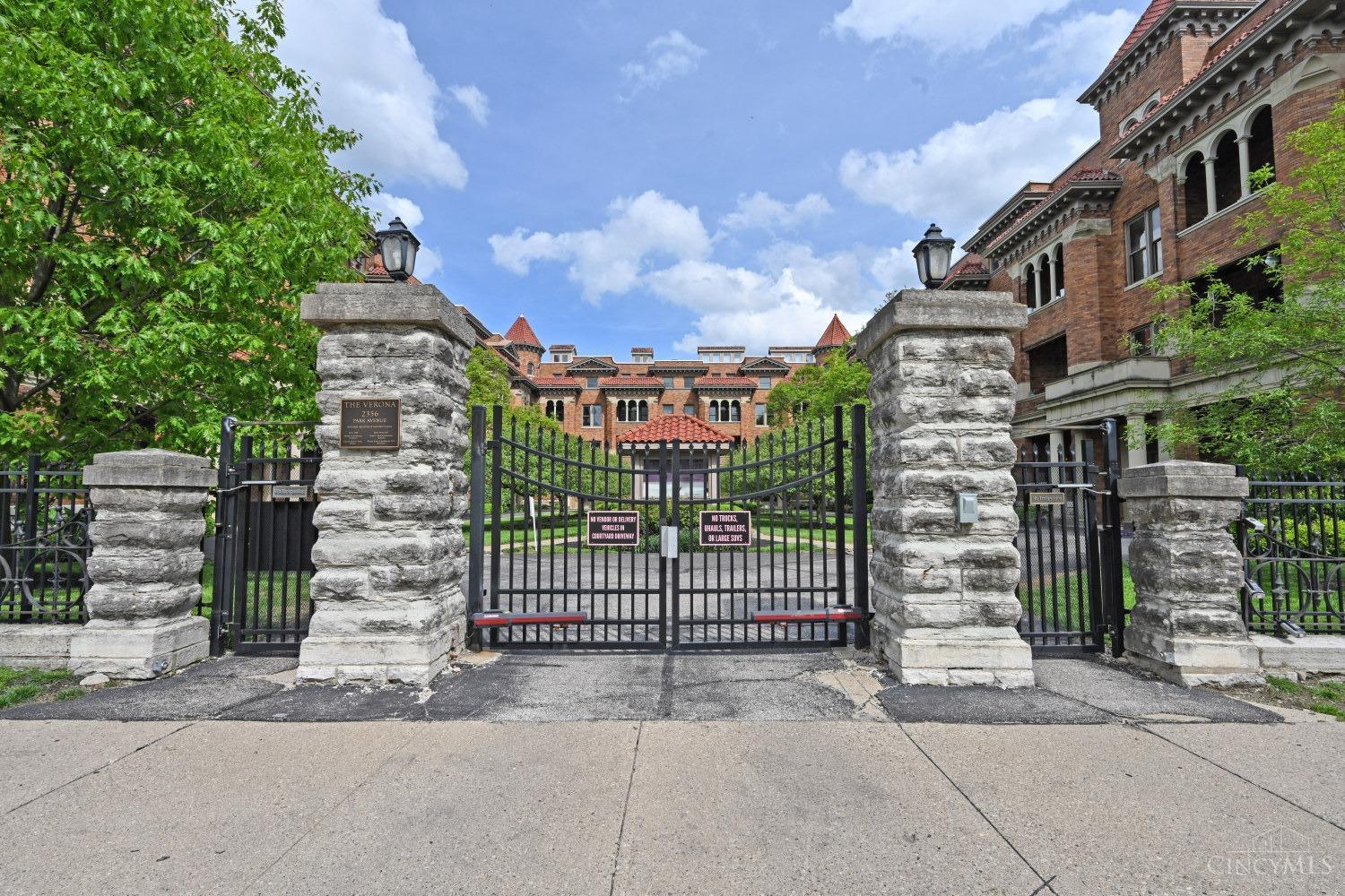 Property Photo:  2356 Park Avenue  OH 45206 