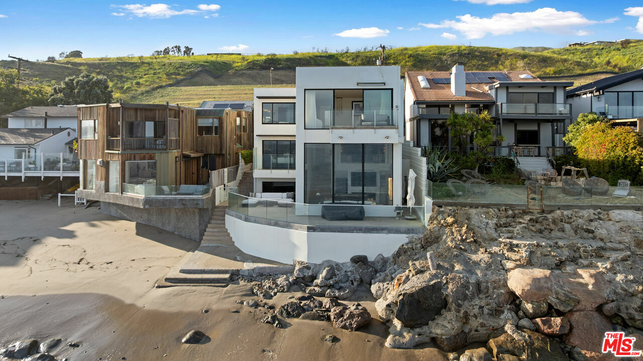 Property Photo: 24146 Malibu Rd CA 90265