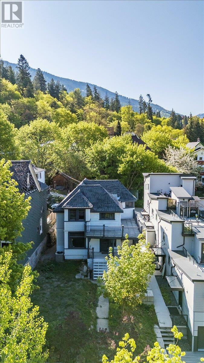 Property Photo:  922 Front Street  BC V1L 4C2 