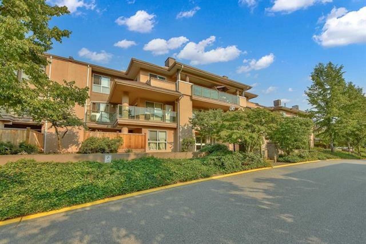 Property Photo: 14993 101A 104 BC V3R 0T1