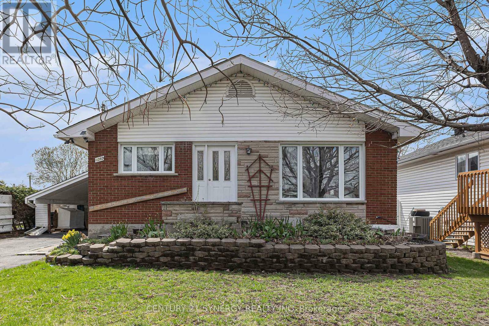 1392 Aurele Street  Ottawa ON K1B 3L3 photo