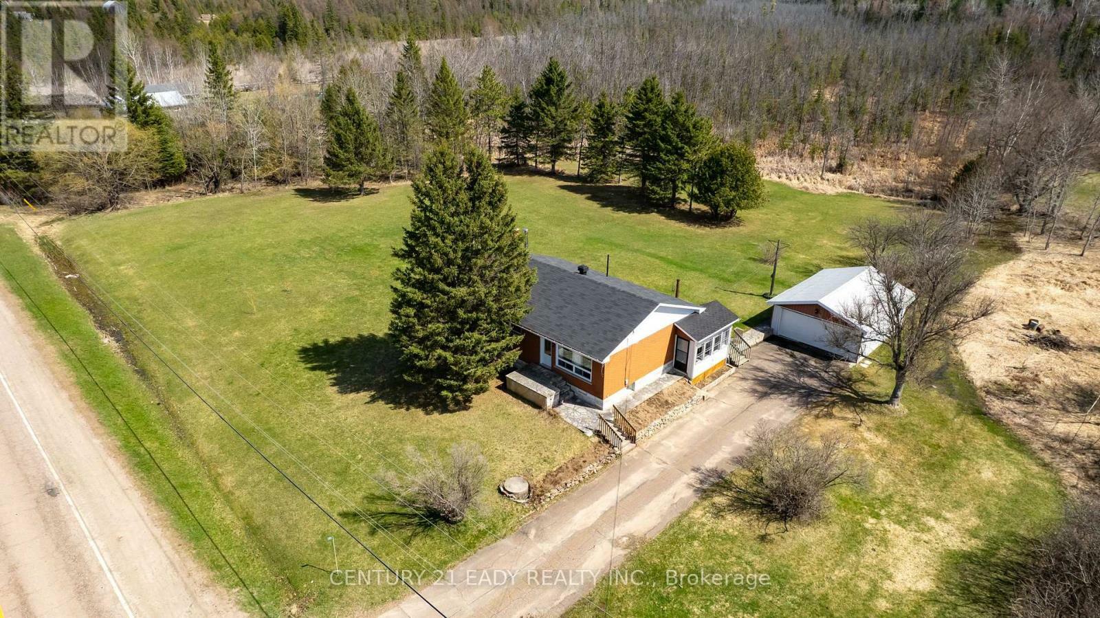 Property Photo: 285 Foymount Road ON K0J 1T0